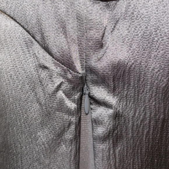 Ann Taylor | NWT | Silk Ruffle Scoop Blouse | Gray | Size 6 - Picture 6 of 9